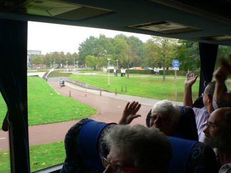 Ja, ze wilden echt wel zeker weten dat we weg waren, ze bléven zwaaien....
